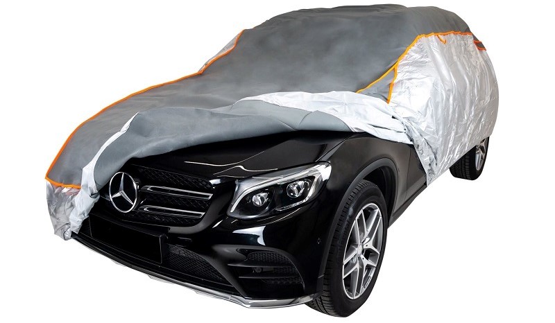 Hagelschutz für Autos auf einem Mercedes